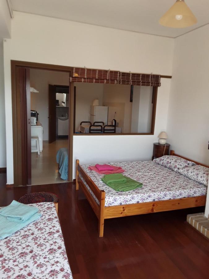 Alex Central City Accommodation Lávrion Dış mekan fotoğraf